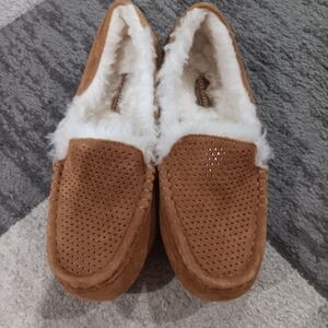 Koolaburra Women's Brown Slippers